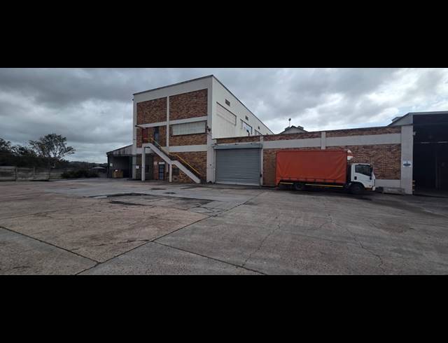 318M² WAREHOUSE TO LET IN WELLINGTON CENTRAL